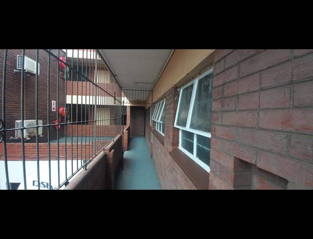 2 BEDROOM APARTMENT FOR SALE IN UMBILO
